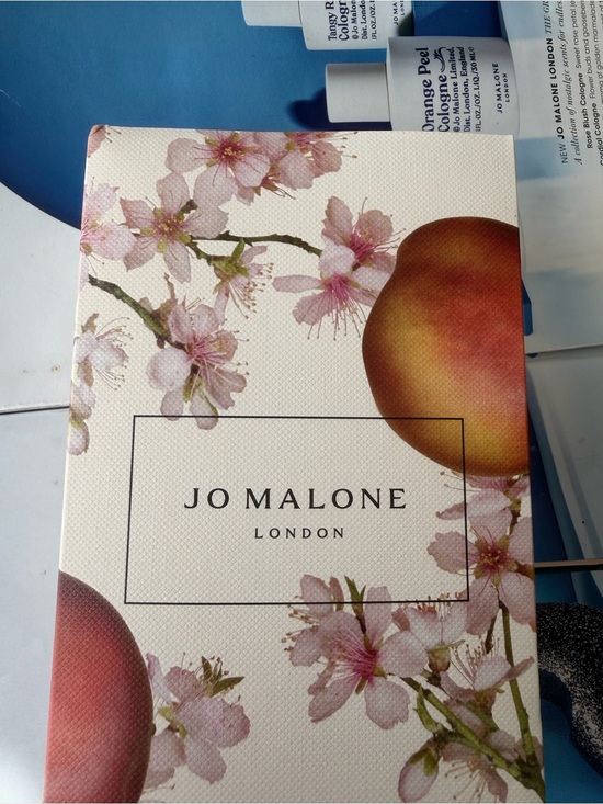 Jo Malone Other - Jo Malone Nectarine Blossom & Honey holiday gift set with Box